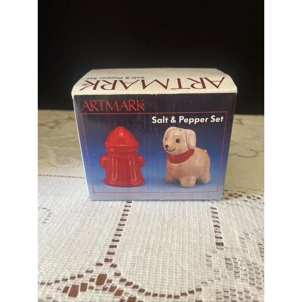 Vintage 90's‎ Artmark Dog And Fire Hydrant Salt And Pepper Shaker NIB